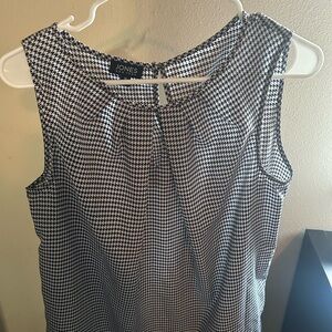 Jones New York Monochrome Houndstooth Sleeveless Blouse